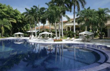 photo of casa velas golf hotel mexico